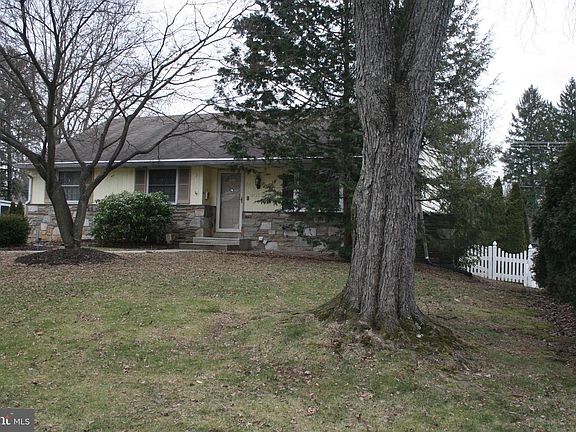 2nd image of 4035 Westaway Dr