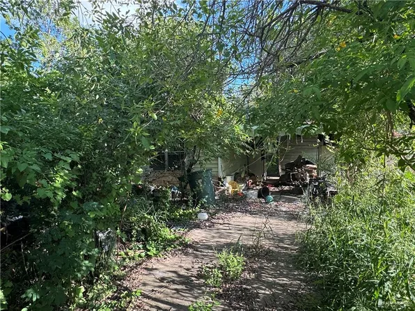 609 Alameda St, San Juan, TX 78589