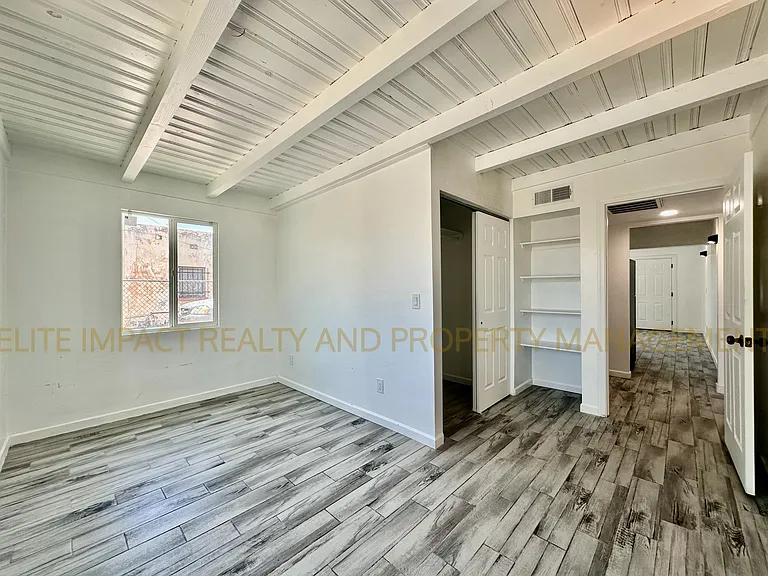 1012 N Grande Ave #1 — Photo 8