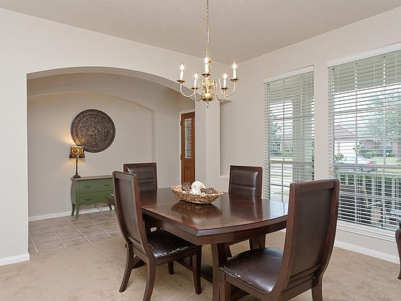 5th image of 8514 Fredericksburg Ln