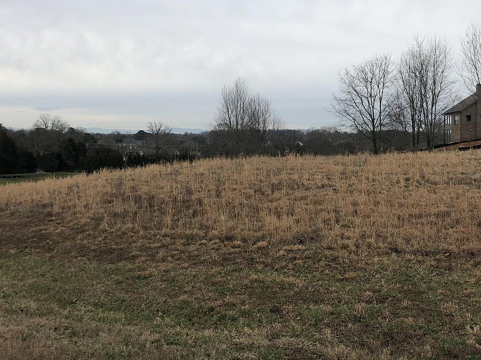 1st image of 4 Split Rail Ln