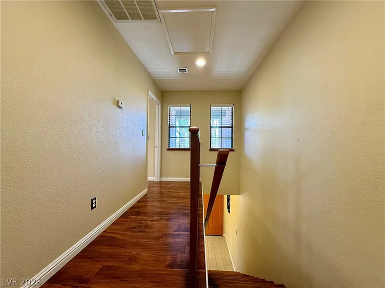 5923 Laredo St — Photo 26