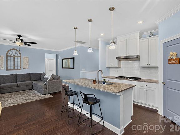 4th image of 2116 Poplar Ridge Dr