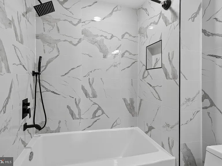 1843 E Hazzard St #2 — Photo 26