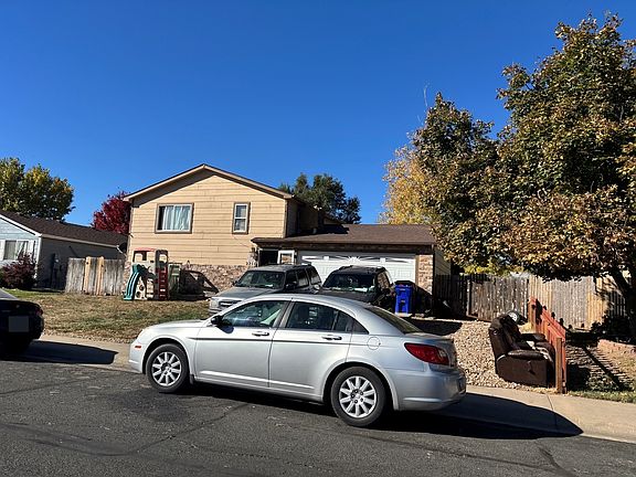 2nd image of 2211 Aspen Ave