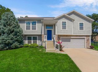 19588 W 107th St, Olathe, KS 66061