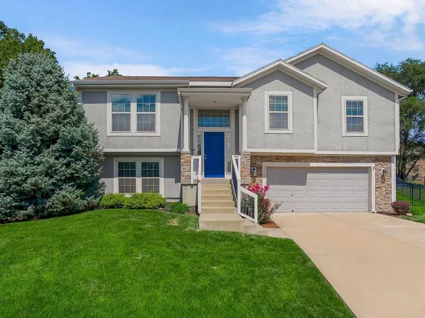 19588 W 107th St, Olathe, KS 66061