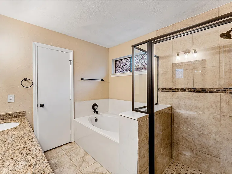 5622 Village Park Dr — Photo 24