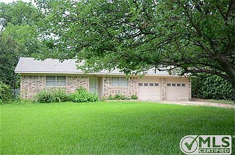 1st image of 2804 NE Park Dr