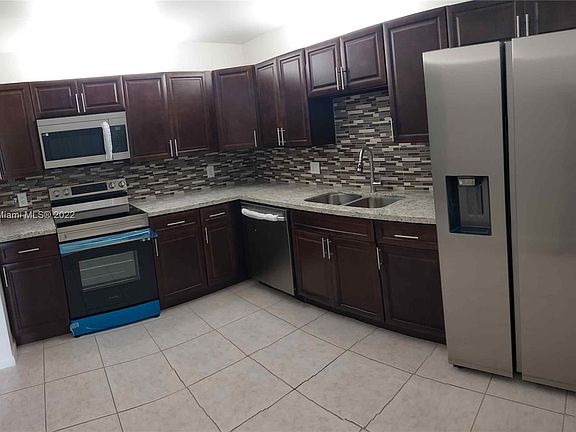 4th image of 16541 Blatt Blvd APT 204
