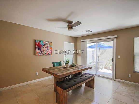 5th image of 640 Quaint Acres Ave
