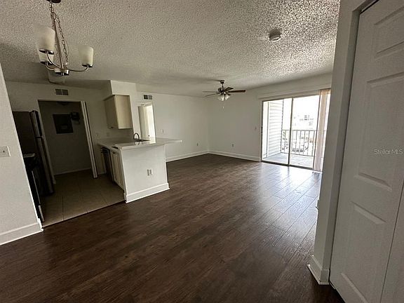 4th image of 1218 Bermuda Lakes Ln Unit 203