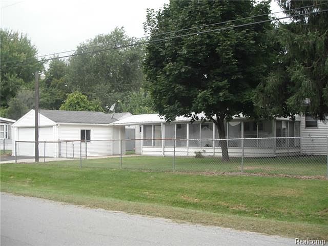 1st image of 1654 Greenmeadows Dr