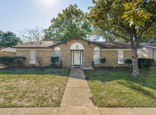 1606 Travis St, Garland, TX 75042