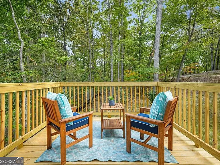 3925 Pine Shore Cir — Photo 8