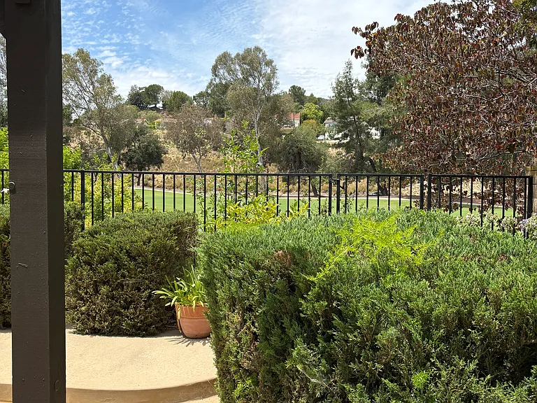 4292 Silverado Dr — Photo 36