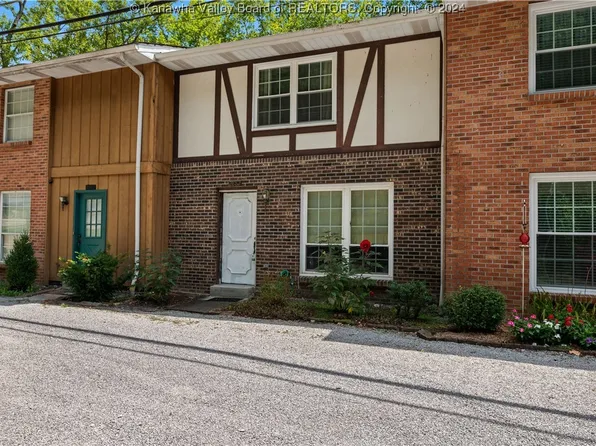 2882 Pennsylvania Ave, Charleston, WV 25302