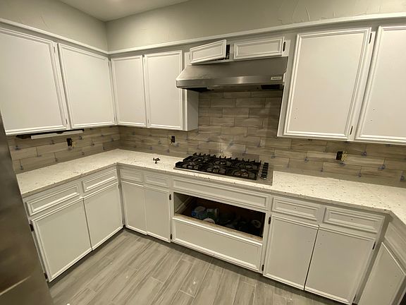 4th image of 3303 Willow Creek Ct
