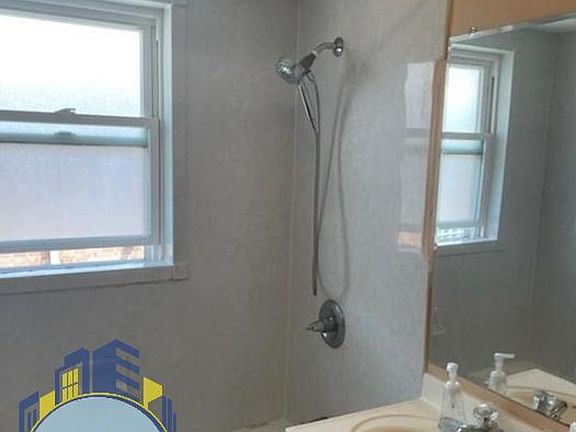 3rd image of 3112 Calwagner St #2W
