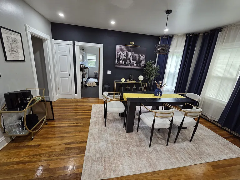 17 Elizabeth St #1 — Photo 9