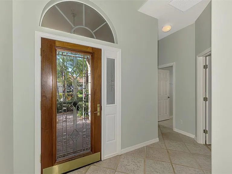 5271 Highbury Cir — Photo 7