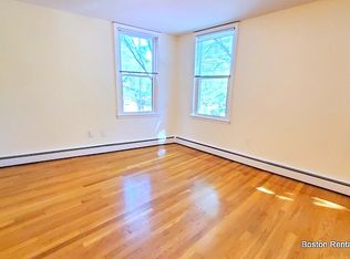 37 Davis Sq #1, Somerville, MA 02144