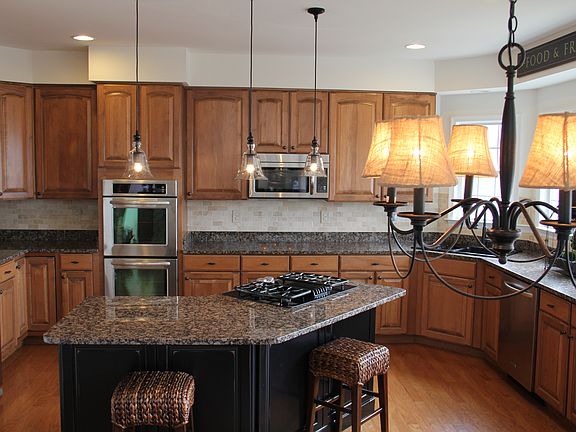 Gourmet Eat in Kitchen