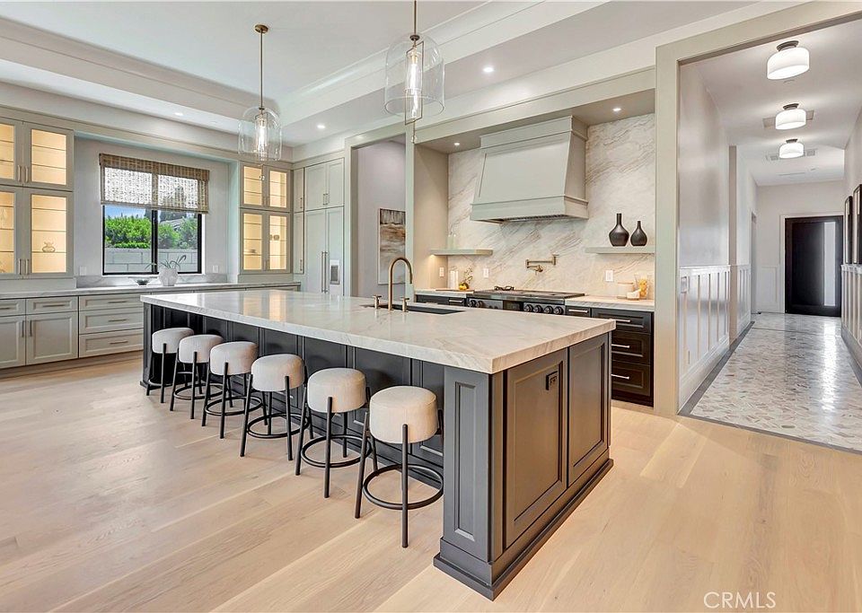 1st image of 15362 Seine Cir