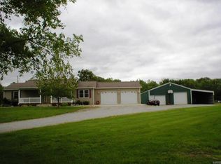1658 Elevator Rd, Sorento, IL 62086