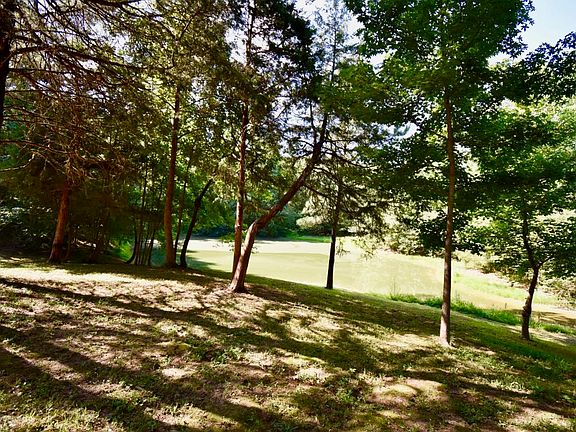 4th image of 3559 Thornridge Dr E