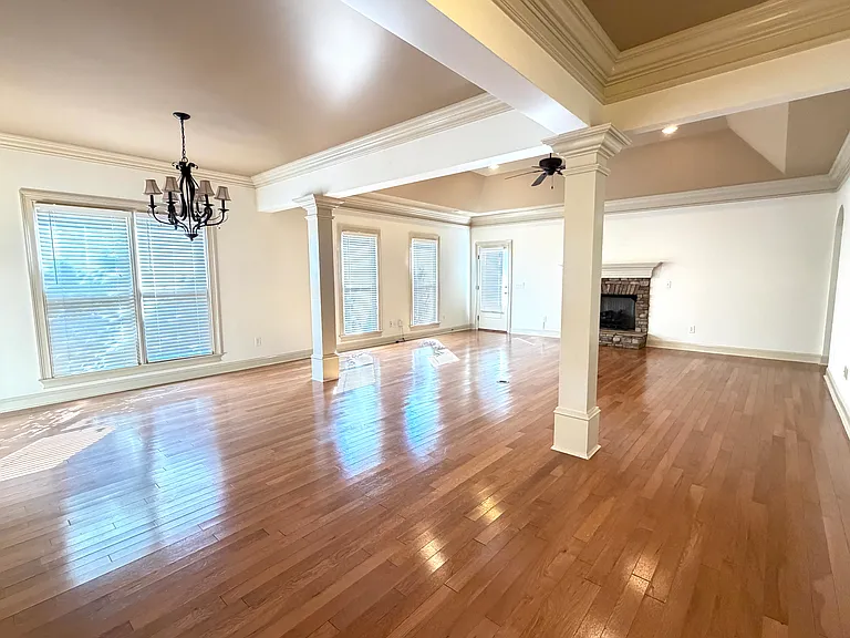 2225 Barkley Crest Ln — Photo 11
