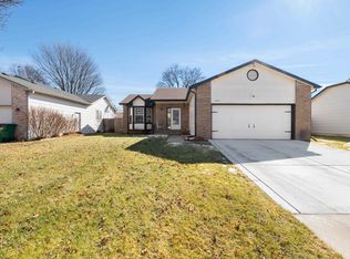 2722 S Crestline Cir, Wichita, KS 67215