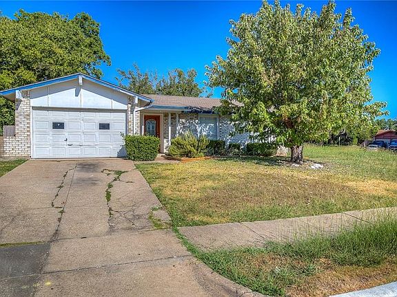 4th image of 1401 High Meadow Cir