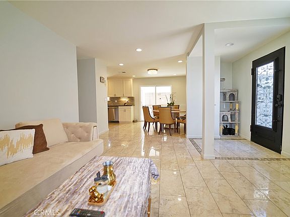 3rd image of 4700 Topanga Canyon Blvd
