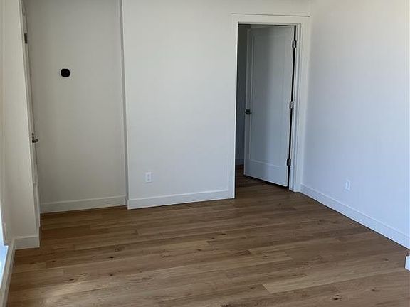 2nd image of 1640 Spoke St #2