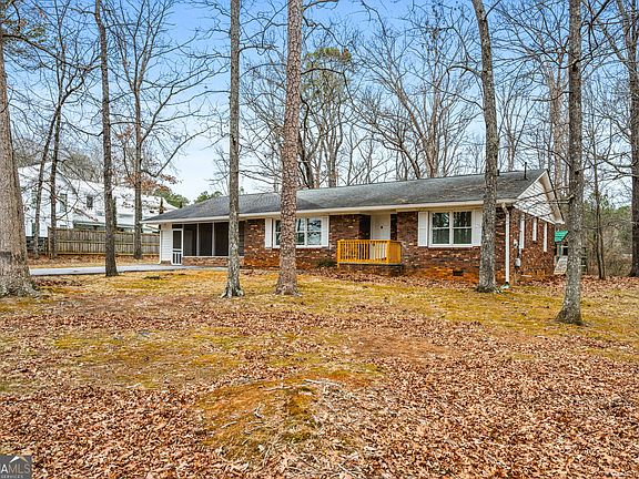 2nd image of 45 Chaffin Rd