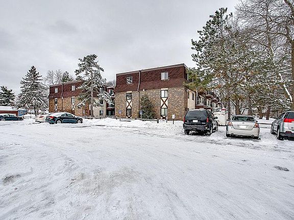 4th image of 8030 Central Ave NE #1B-1Ba-725Sqft