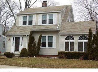 181 Thornton St, Hamden, CT 06517