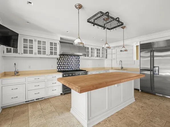 522 East 89th Street image 12 of 41