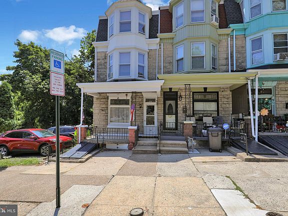 2nd image of 186 Clymer St