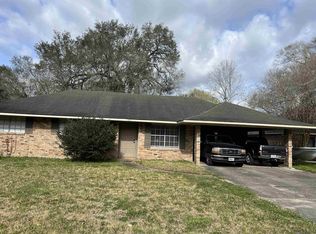 135 Seyburn Dr, Baton Rouge, LA 70808