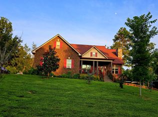 104 Yates Dr, Bon Aqua, TN 37025