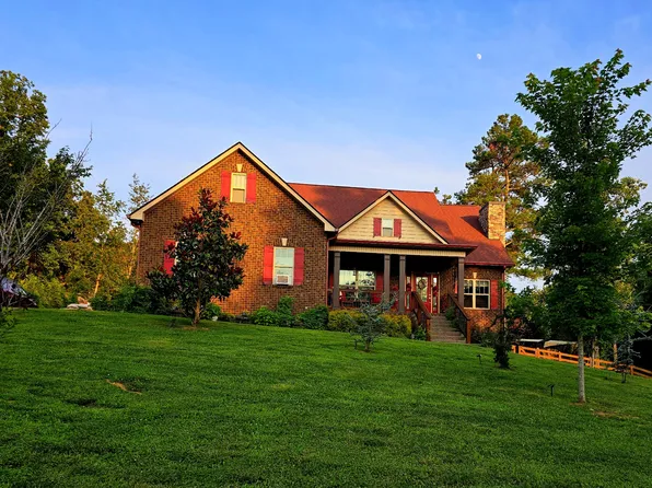 104 Yates Dr, Bon Aqua, TN 37025