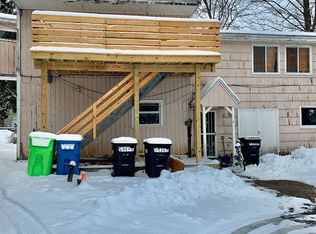 6571 Lakeshore Rd APT 3, Cicero, NY 13039