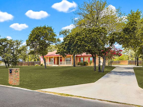 2nd image of 1220 Country View Dr.,