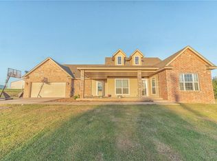 979 S Sara Rd, Blanchard, OK 73010