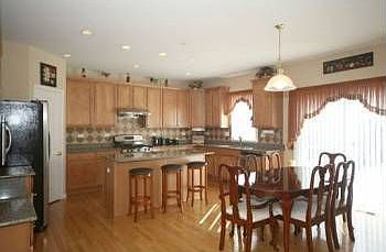 3rd image of 104 Black Hill Dr