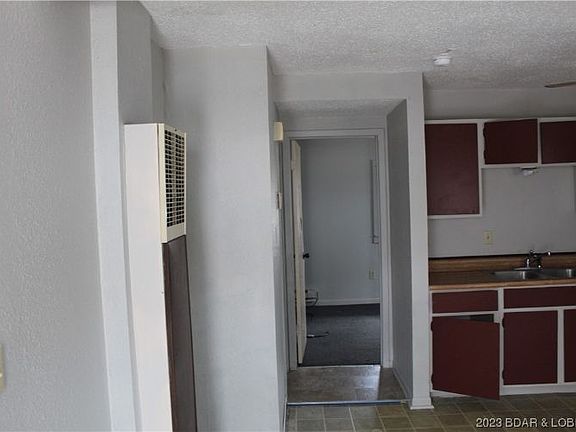 4th image of 100-102 104 Jefferson Pl