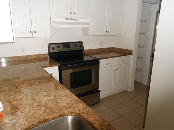 5th image of 3319 Tuscany Way Unit 3319
