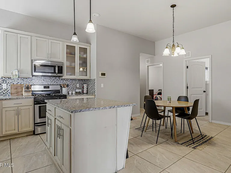 3853 Loma Brisa Dr — Photo 11
